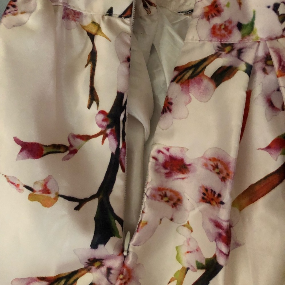 Skirt - Picture 2 of 4